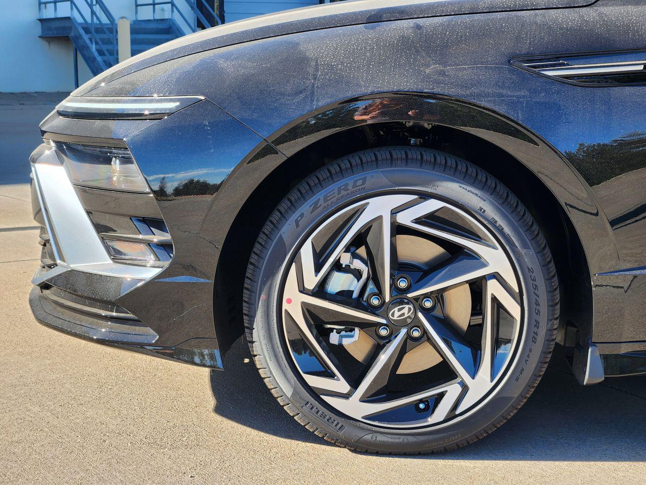 New 2026 Abyss Black Hyundai SEL Sport image 7