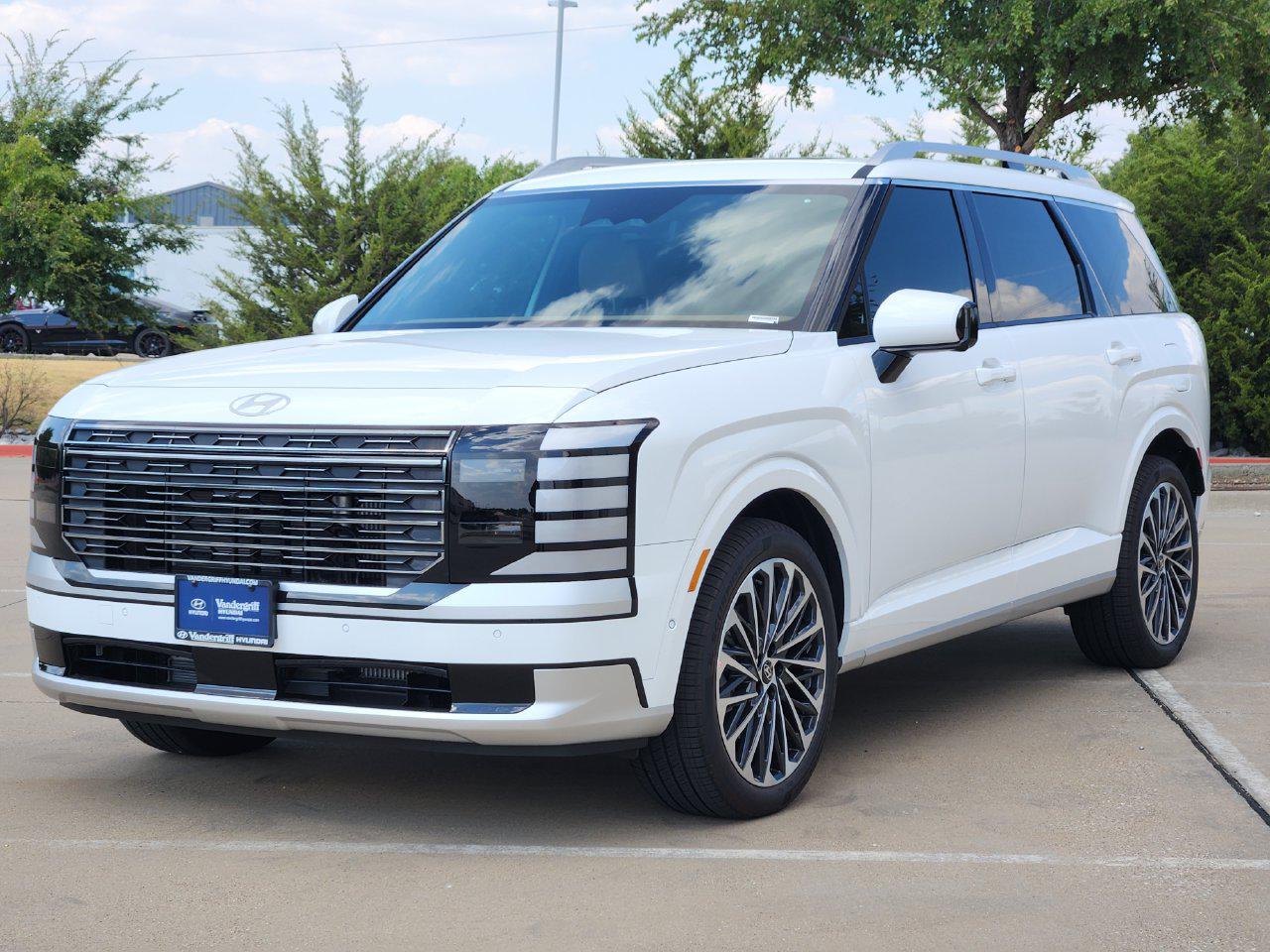New 2027 Creamy White Pearl Hyundai Calligraphy image 2