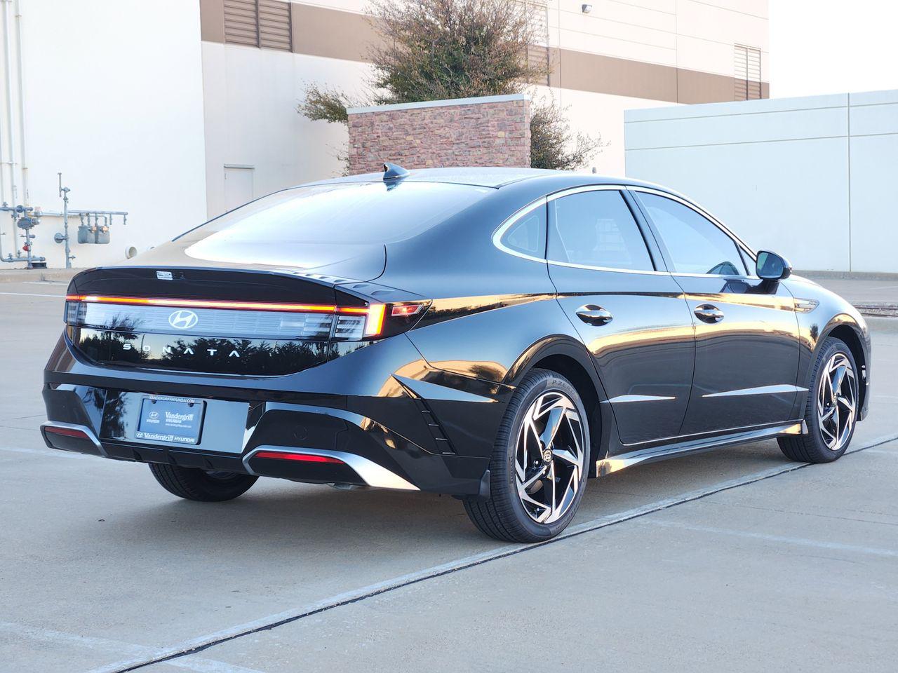 New 2026 A2B Black Hyundai SEL Sport image 4