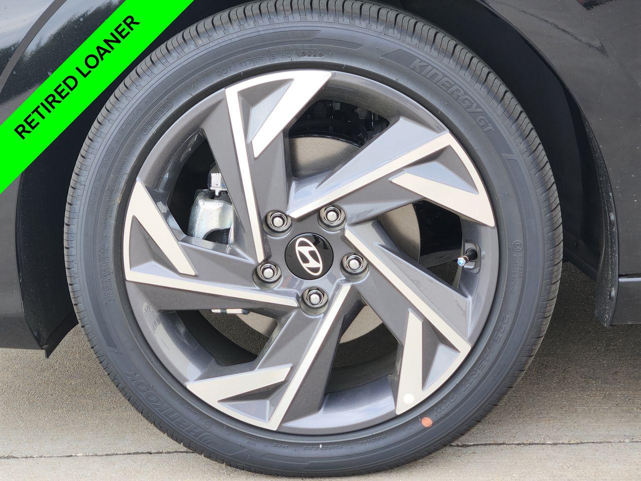 New 2026 Abyss Black Hyundai Limited image 8