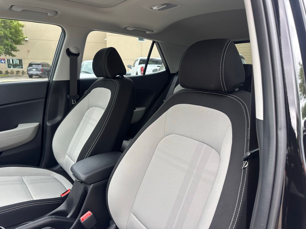 Certified Used 2025 Onyx Black Hyundai SEL image 21