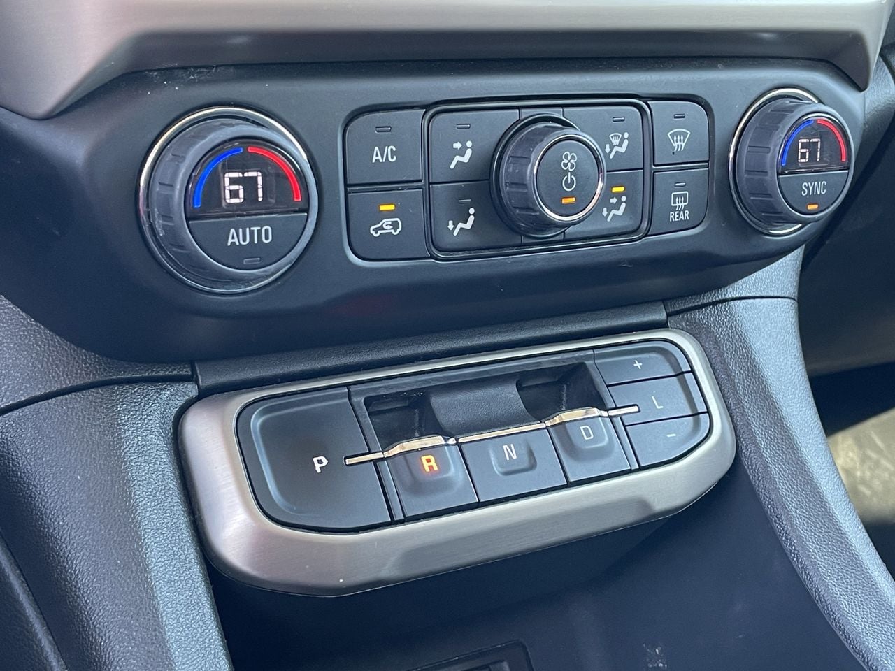 Used 2023 Summit White GMC Denali image 18