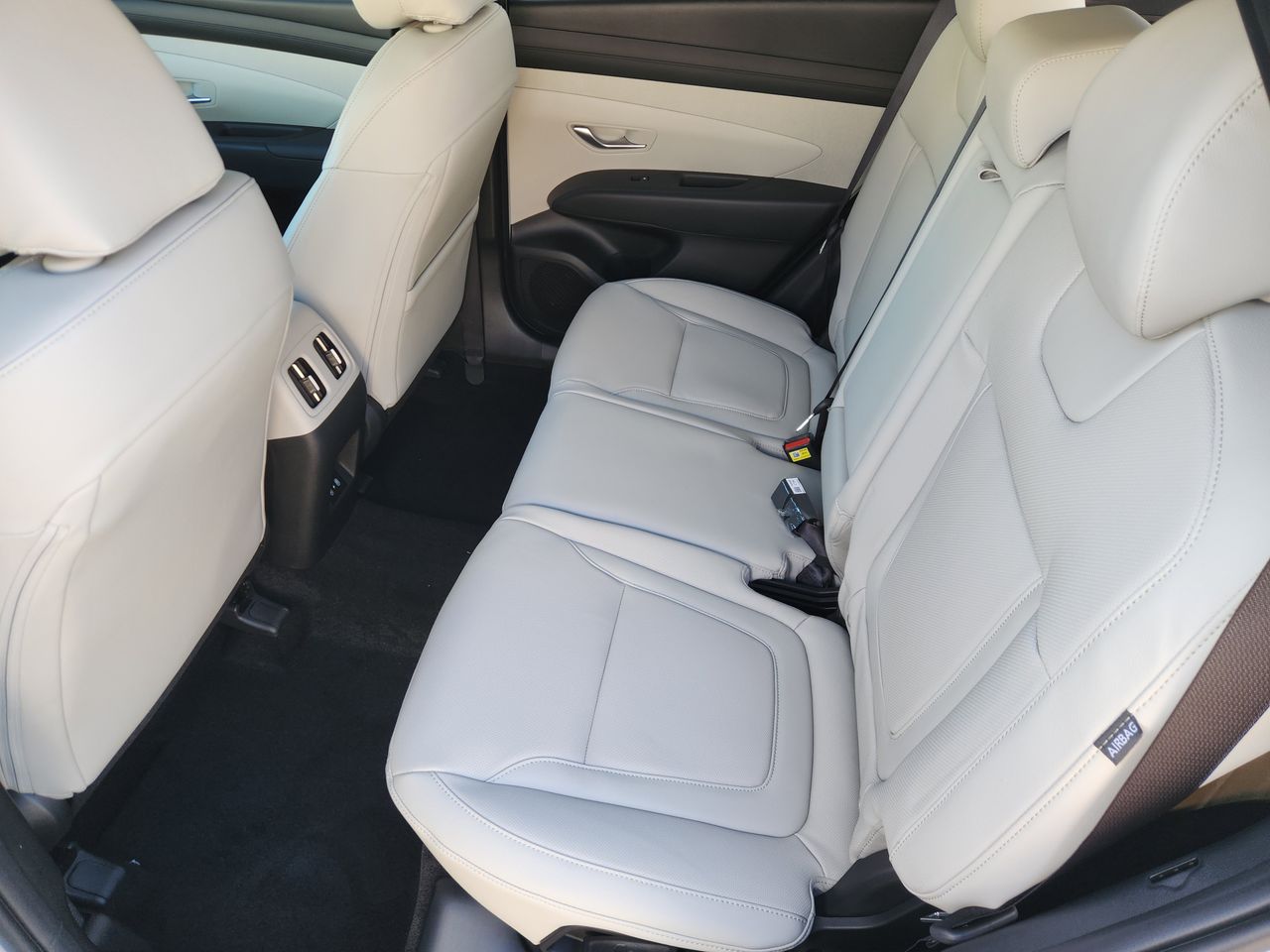 New 2026 W6H White Hyundai SEL Premium FWD image 29