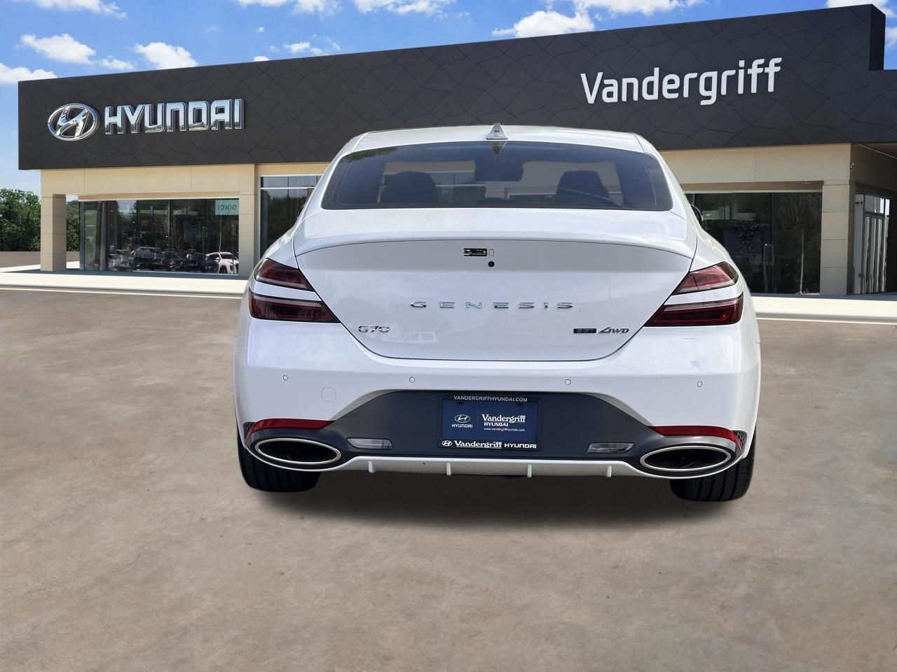 Used 2026 Alta White Genesis 3.3T Sport Prestige image 9