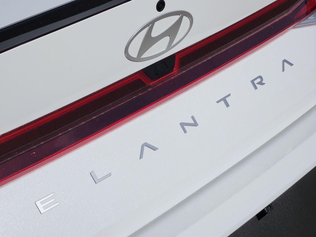 New 2026 Serenity White Hyundai SEL Sport image 8