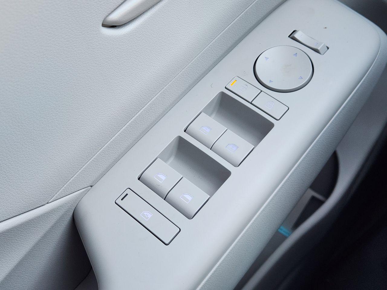 New 2026 R2P Red Hyundai SEL Sport FWD image 21