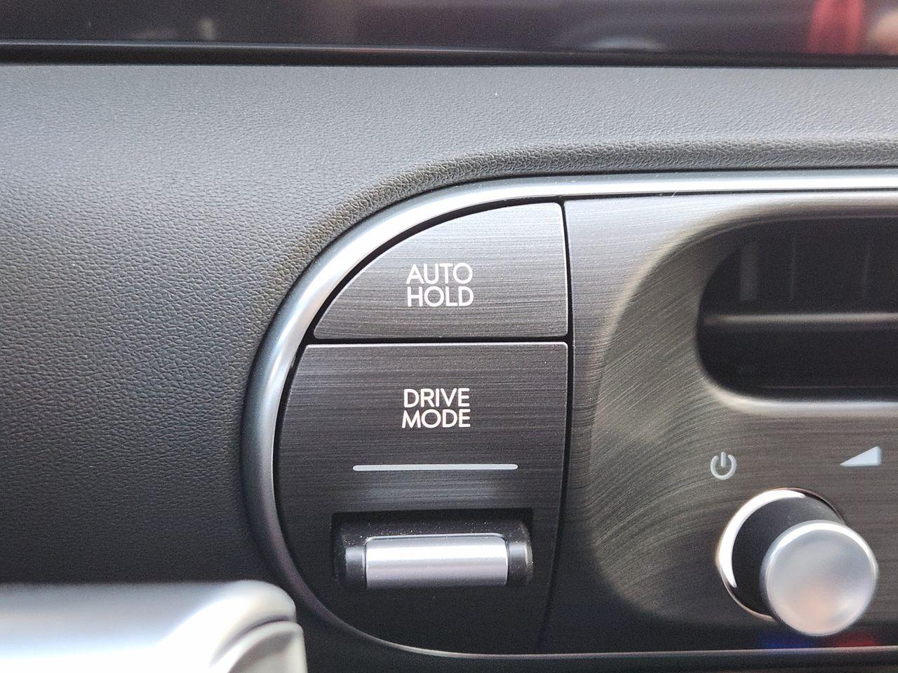 New 2027 Creamy White Pearl Hyundai SEL FWD image 16