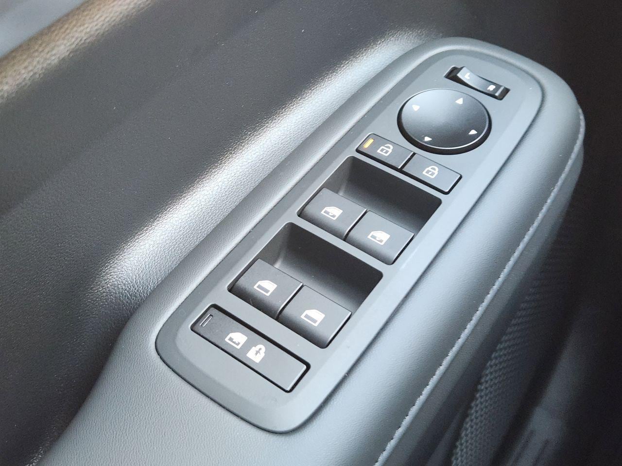 New 2026 Shimmering Silver Hyundai SEL FWD image 21