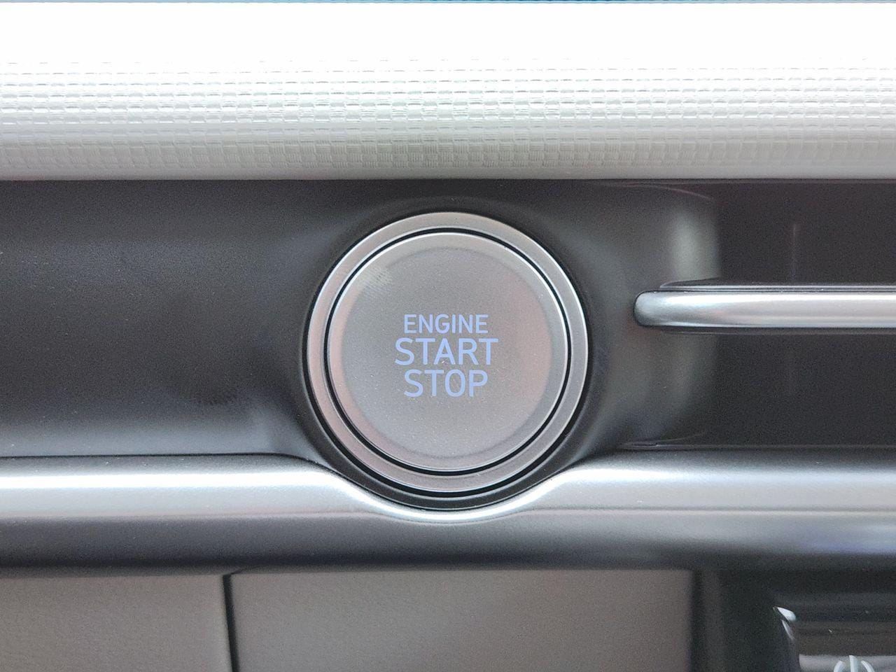 New 2026 Hampton Gray Hyundai SEL Plus FWD image 17