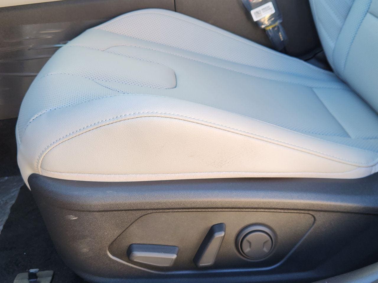 New 2026 M6T Hyundai Limited image 25