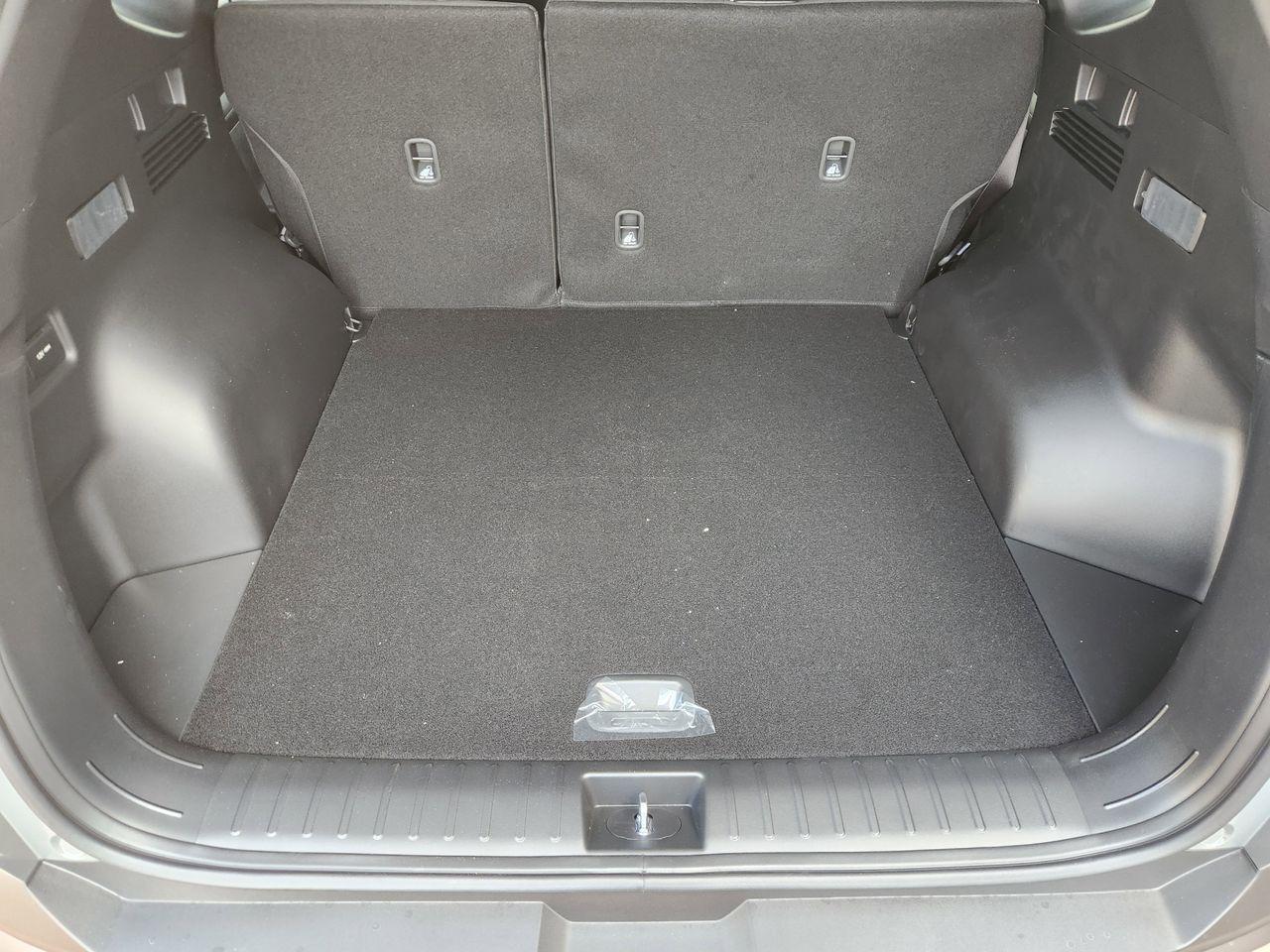 New 2026 Hampton Gray Hyundai SEL FWD image 30