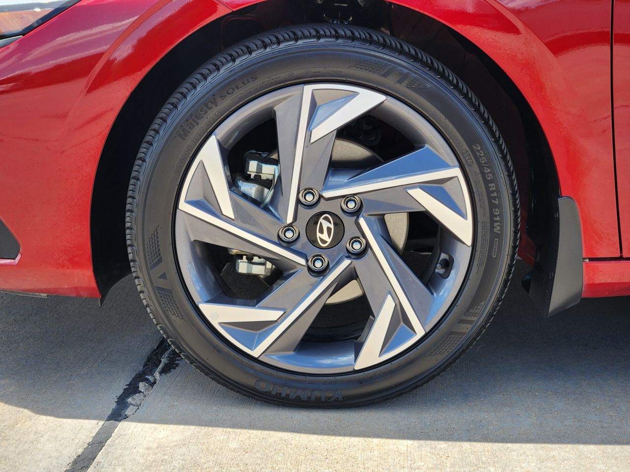 Used 2025 Ultimate Red Hyundai SEL Sport image 9
