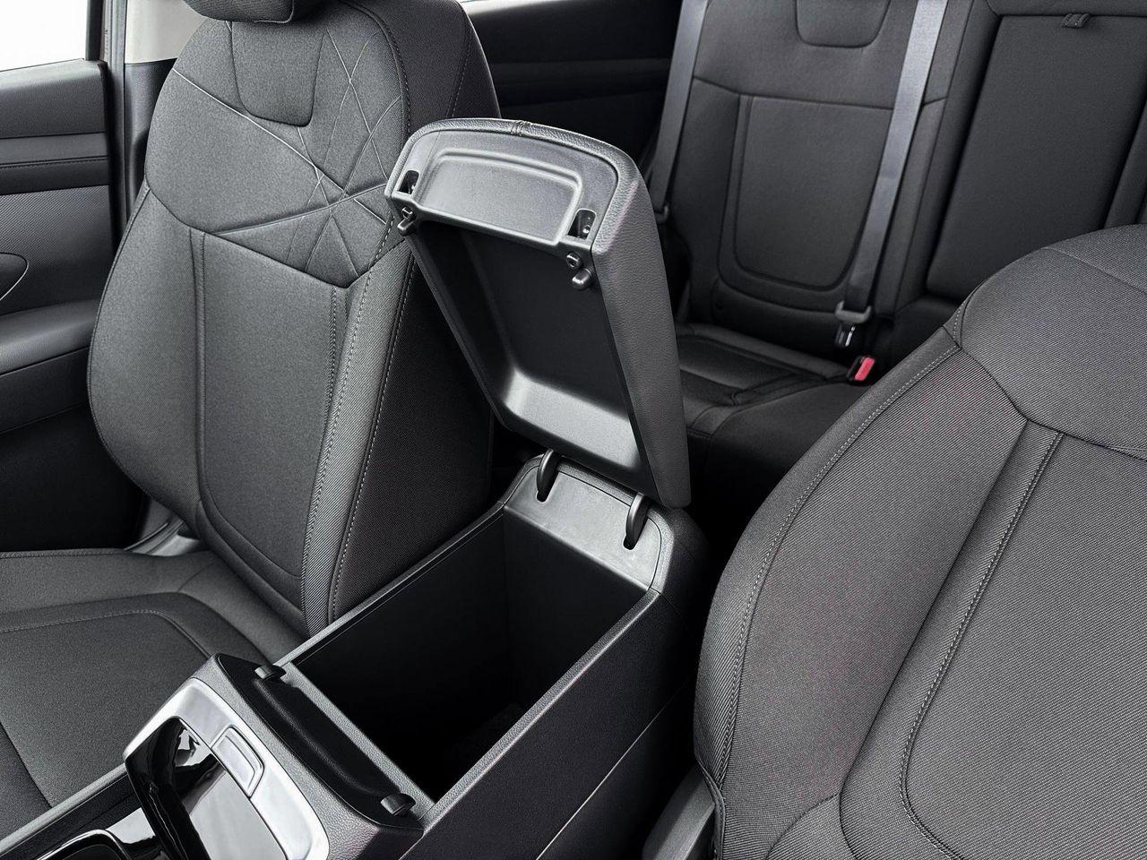 New 2026 S3B Black Hyundai SE FWD image 18