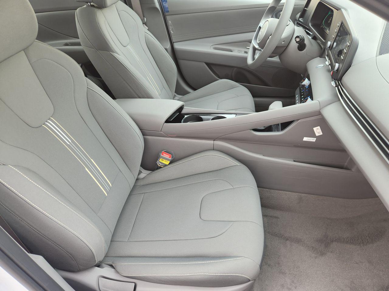 New 2026 W6H White Hyundai Blue image 11