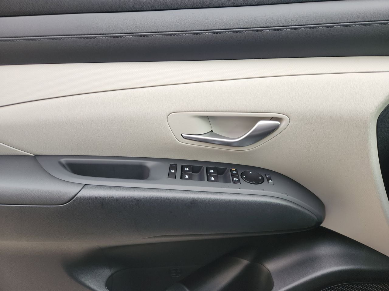 New 2026 S3B Black Hyundai SEL FWD image 21