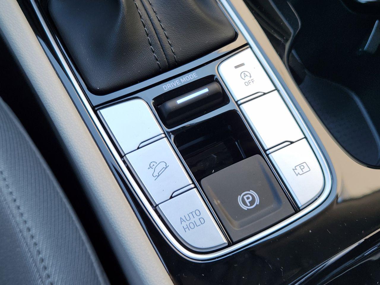 New 2026 Phantom Black Hyundai SEL FWD image 19