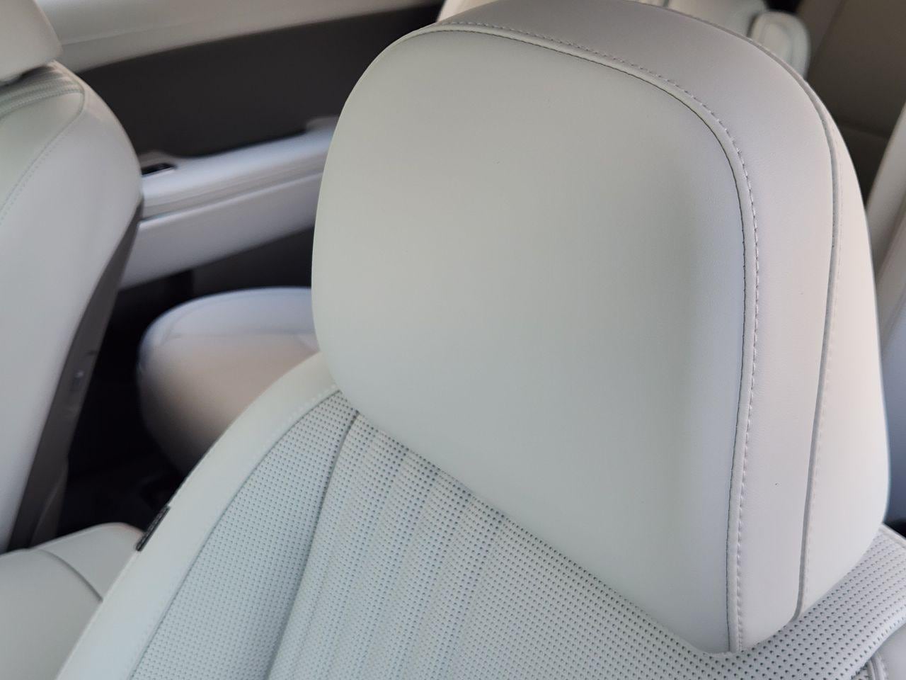 New 2027 Abyss Black Pearl Hyundai Blue SEL Premium 7P image 10