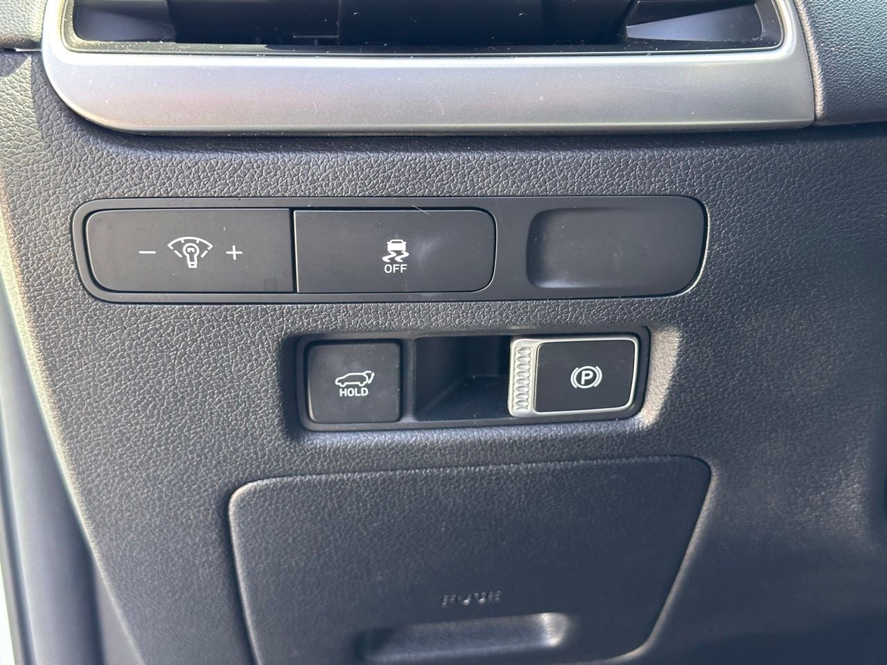 Used 2024 Hyper White Hyundai XRT image 31