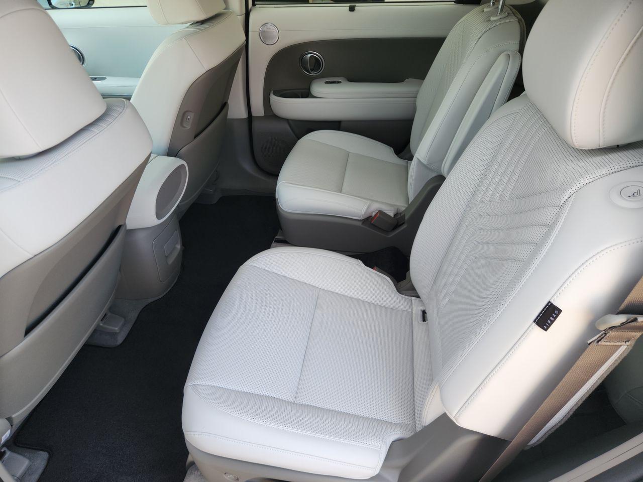 New 2027 Creamy White Pearl Hyundai SEL FWD image 27
