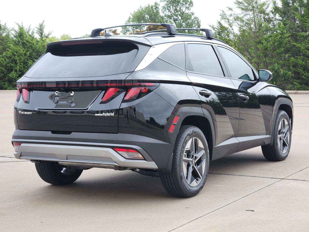 New 2026 Ash Black Hyundai SEL AWD image 4