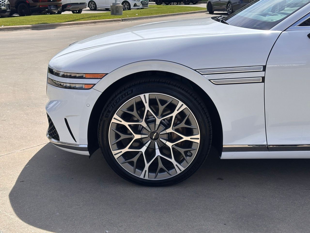 Used 2025 Uyuni White Genesis 3.5T e-SC image 8