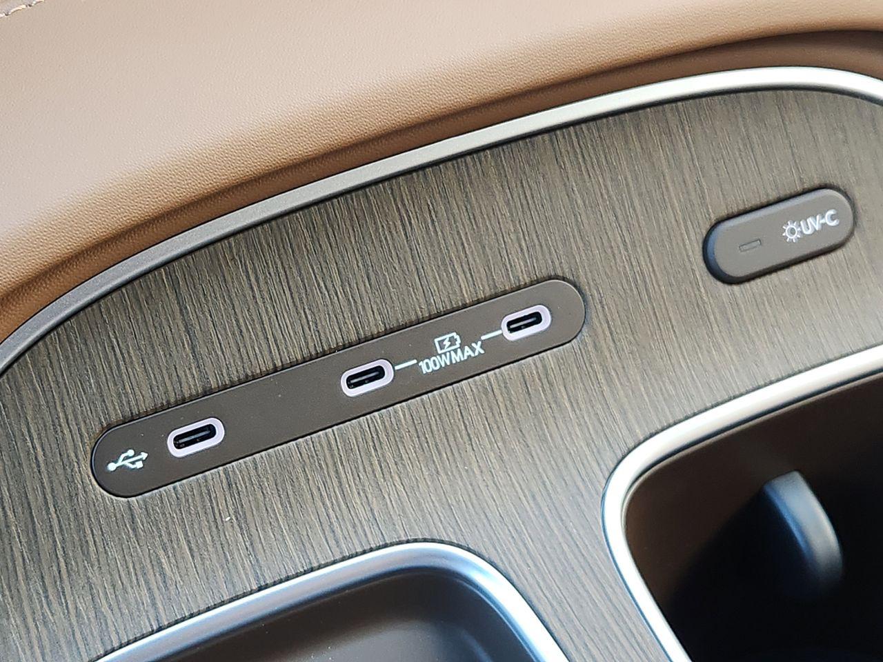 New 2026 WC9 White Hyundai Calligraphy FWD image 19