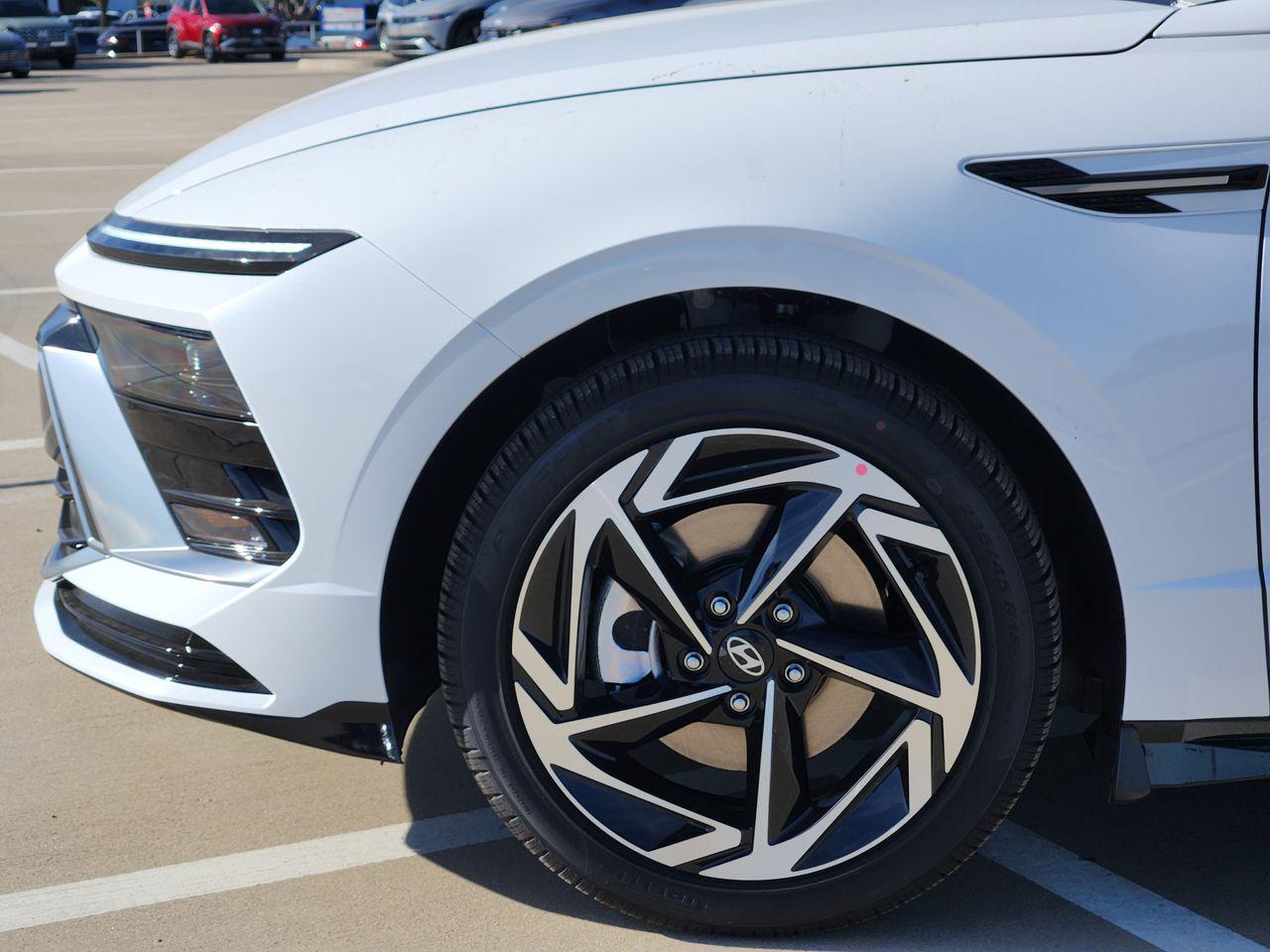 New 2026 W6H White Hyundai SEL Sport image 5