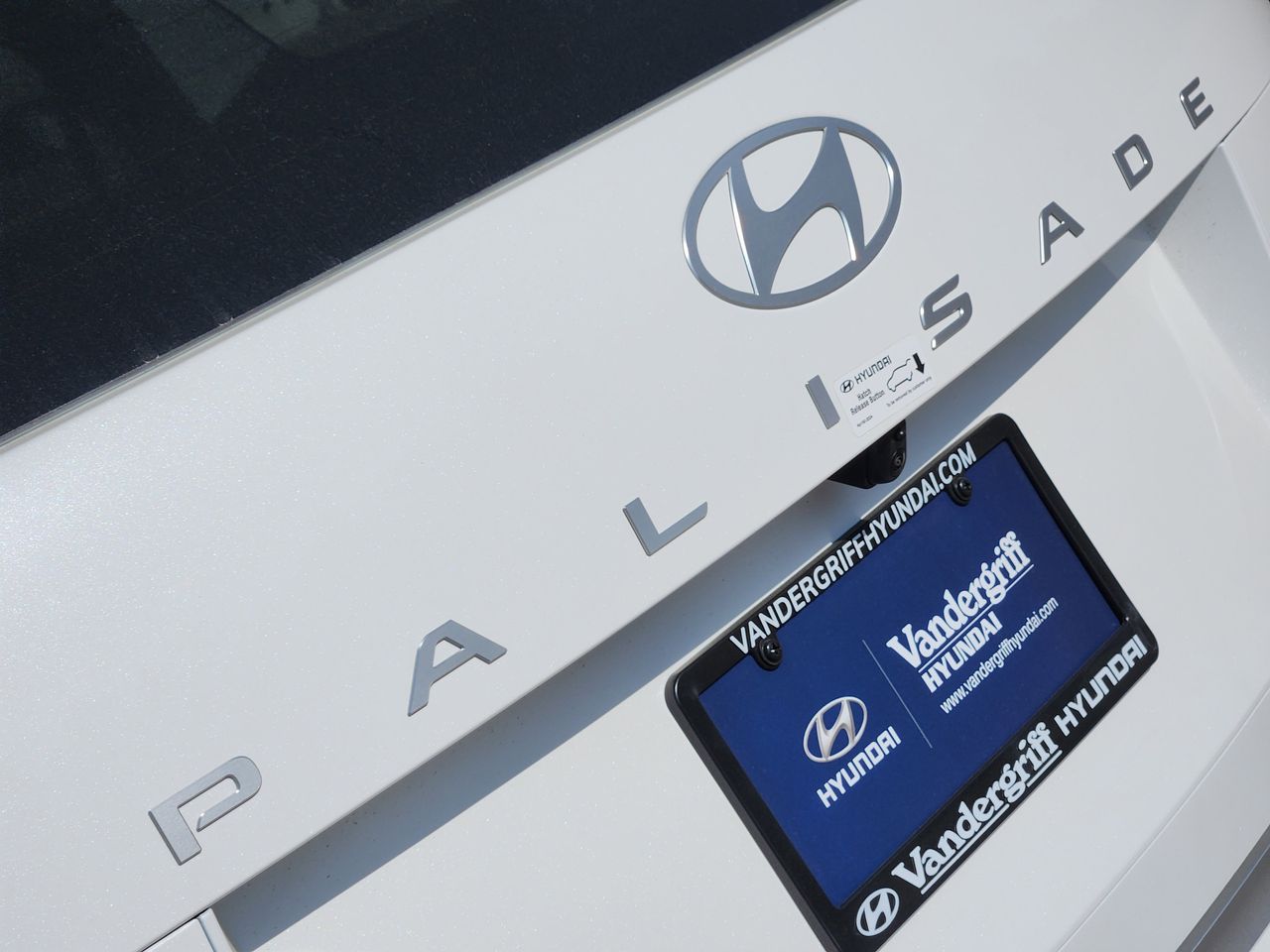 New 2026 WC9 White Hyundai Calligraphy image 8