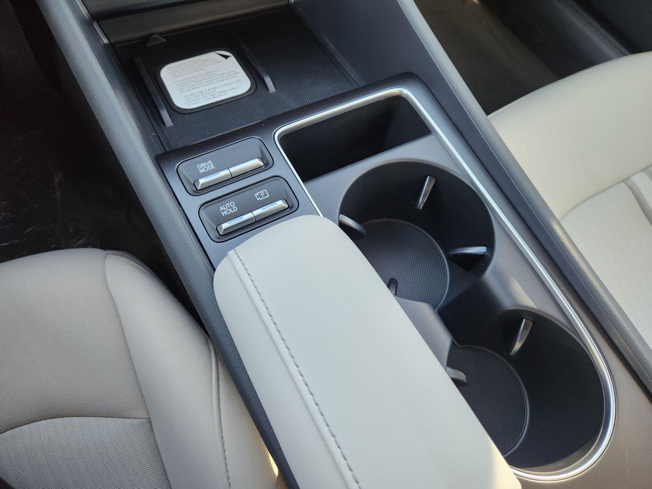 New 2026 W6H White Hyundai SEL Sport image 18