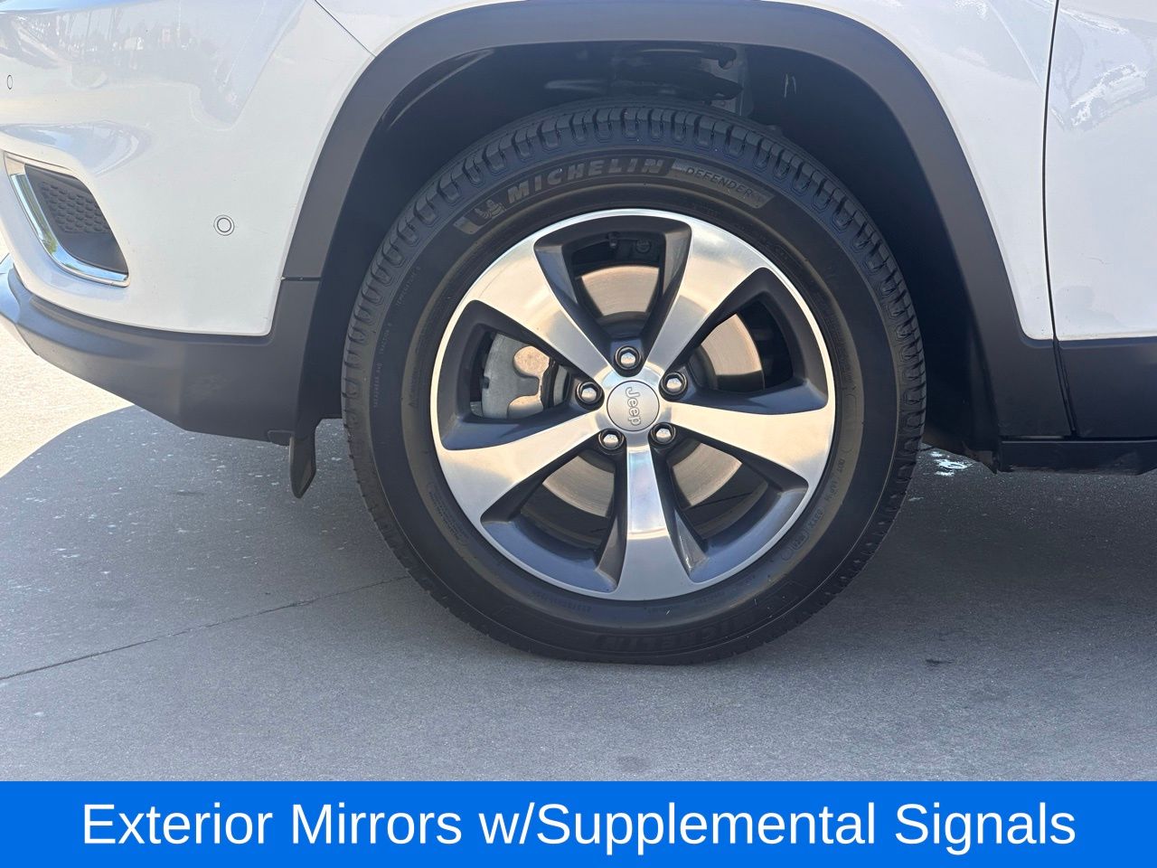 Used 2020 Bright White Jeep Limited image 9