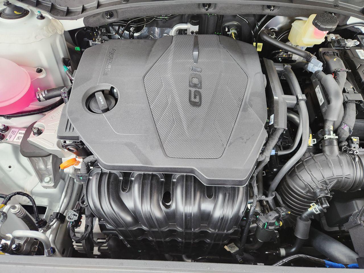 New 2026 SAW White Hyundai SEL FWD image 29