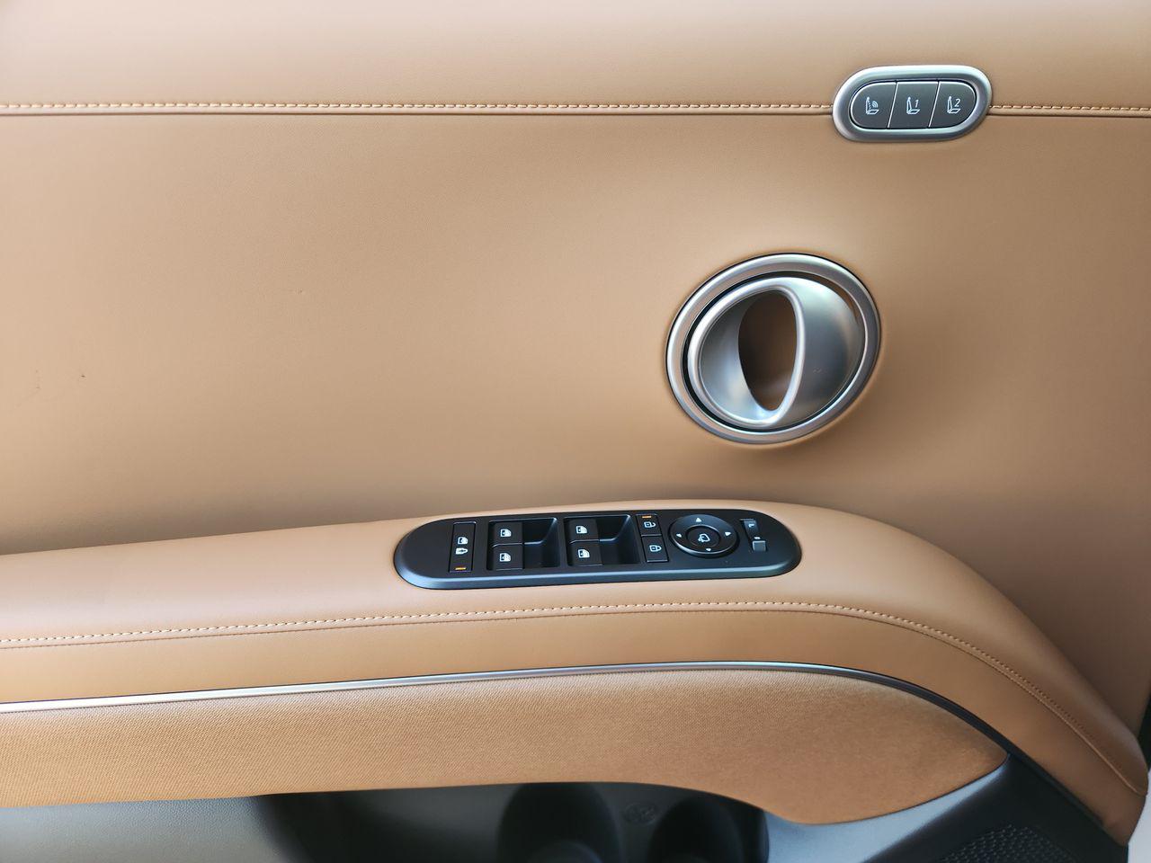 New 2027 Creamy White Pearl Hyundai Calligraphy image 21