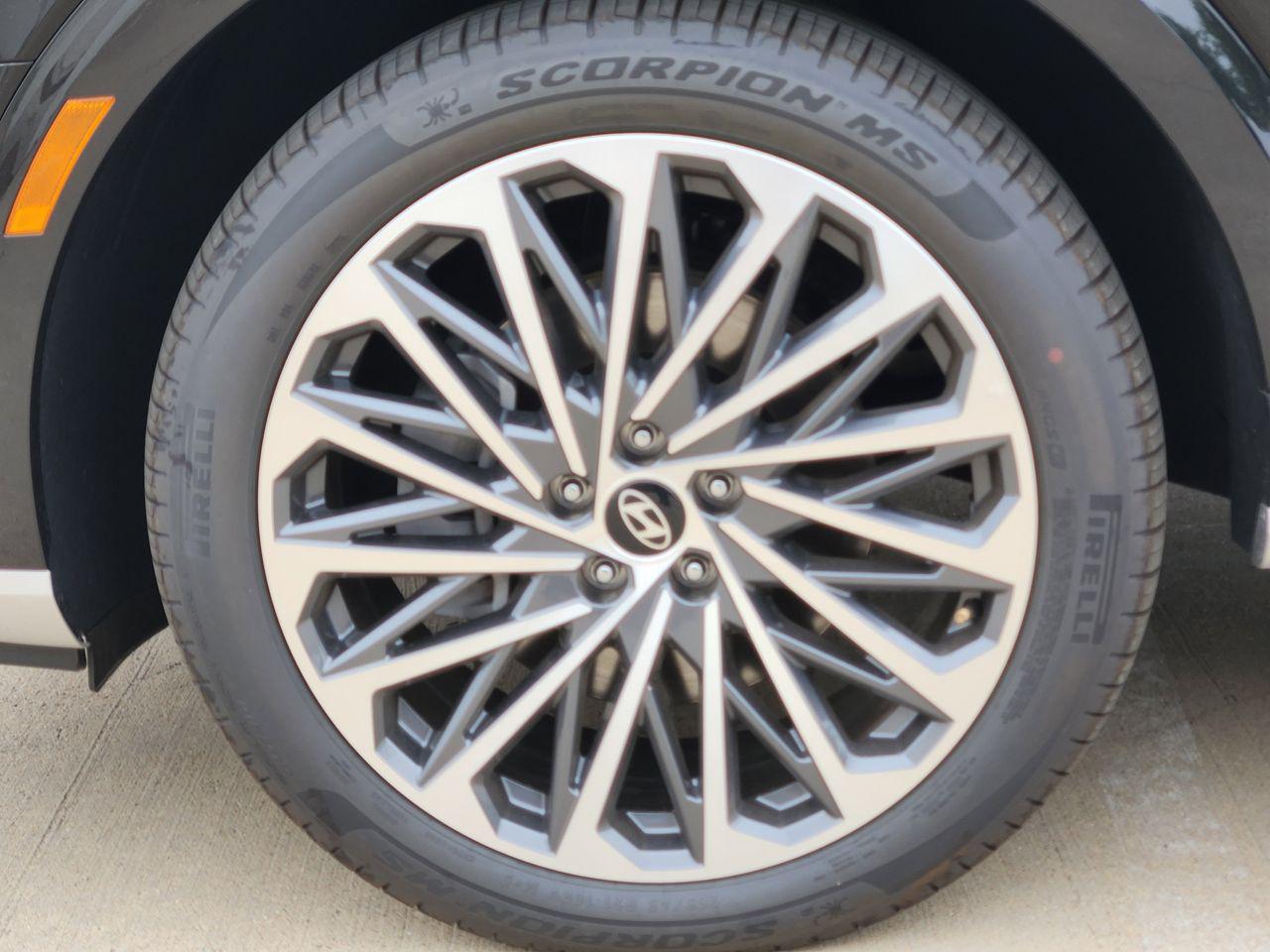 New 2026 Abyss Black Pearl Hyundai Calligraphy image 7