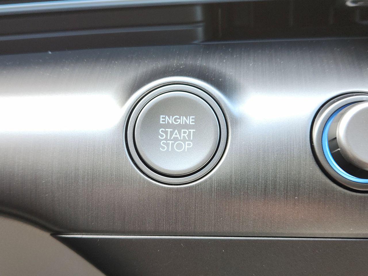 New 2026 Atlas White Hyundai SEL Sport FWD image 16