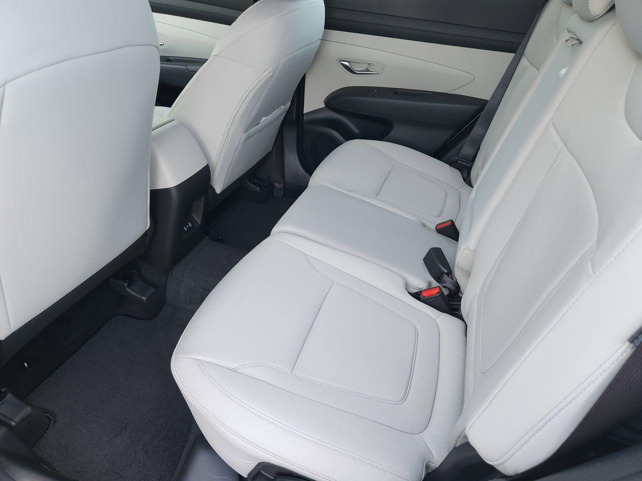 New 2026 W6H White Hyundai SE FWD image 28