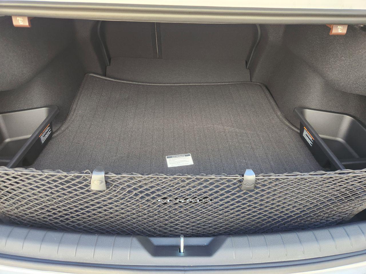 New 2026 W6H White Hyundai SEL Sport image 31