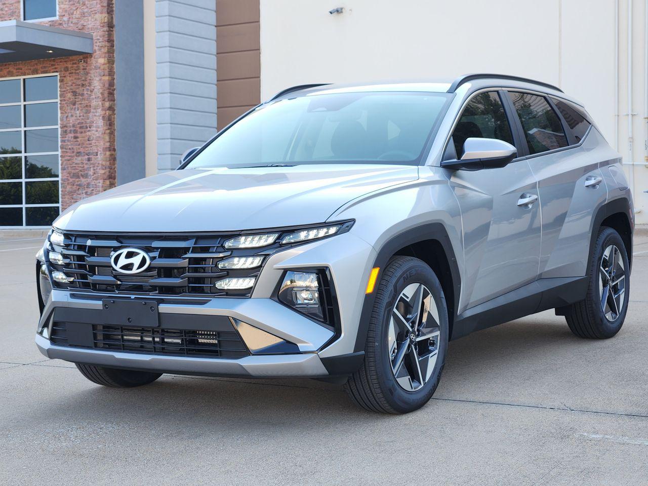 New 2026 Shimmering Silver Hyundai SEL FWD image 2