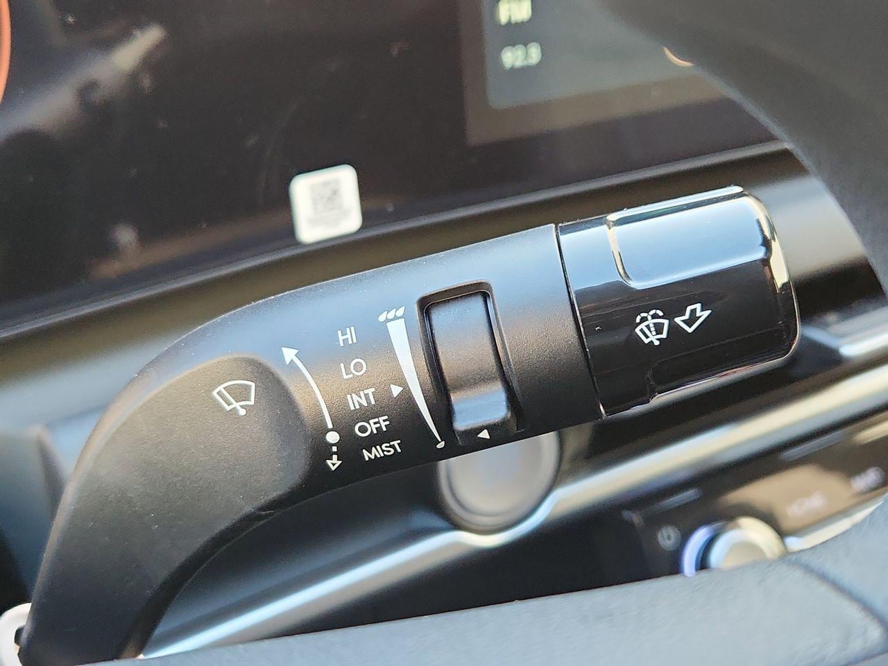 New 2026 SAW White Hyundai SEL FWD image 26