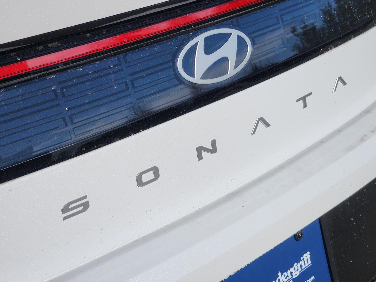 New 2026 W6H White Hyundai SEL Sport image 8