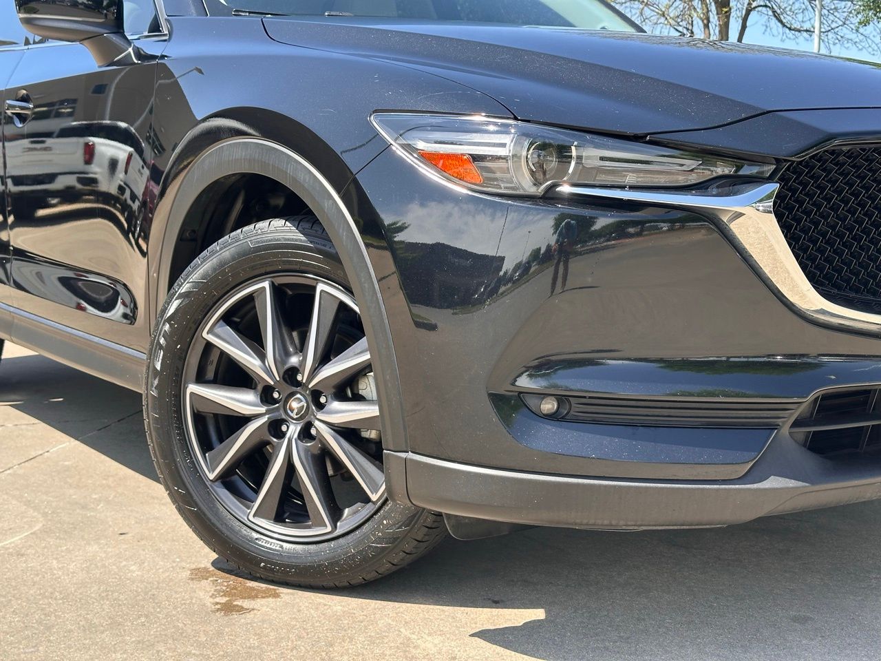 Used 2018 Jet Black Mica Mazda Grand Touring image 2