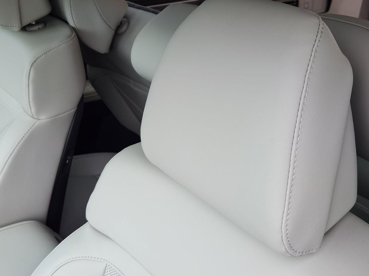 New 2026 Ecotronic Gray Hyundai SEL FWD image 11
