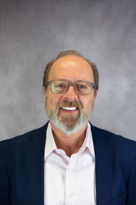 Staff member Stephen Smith from ID_9321f1eeccc8