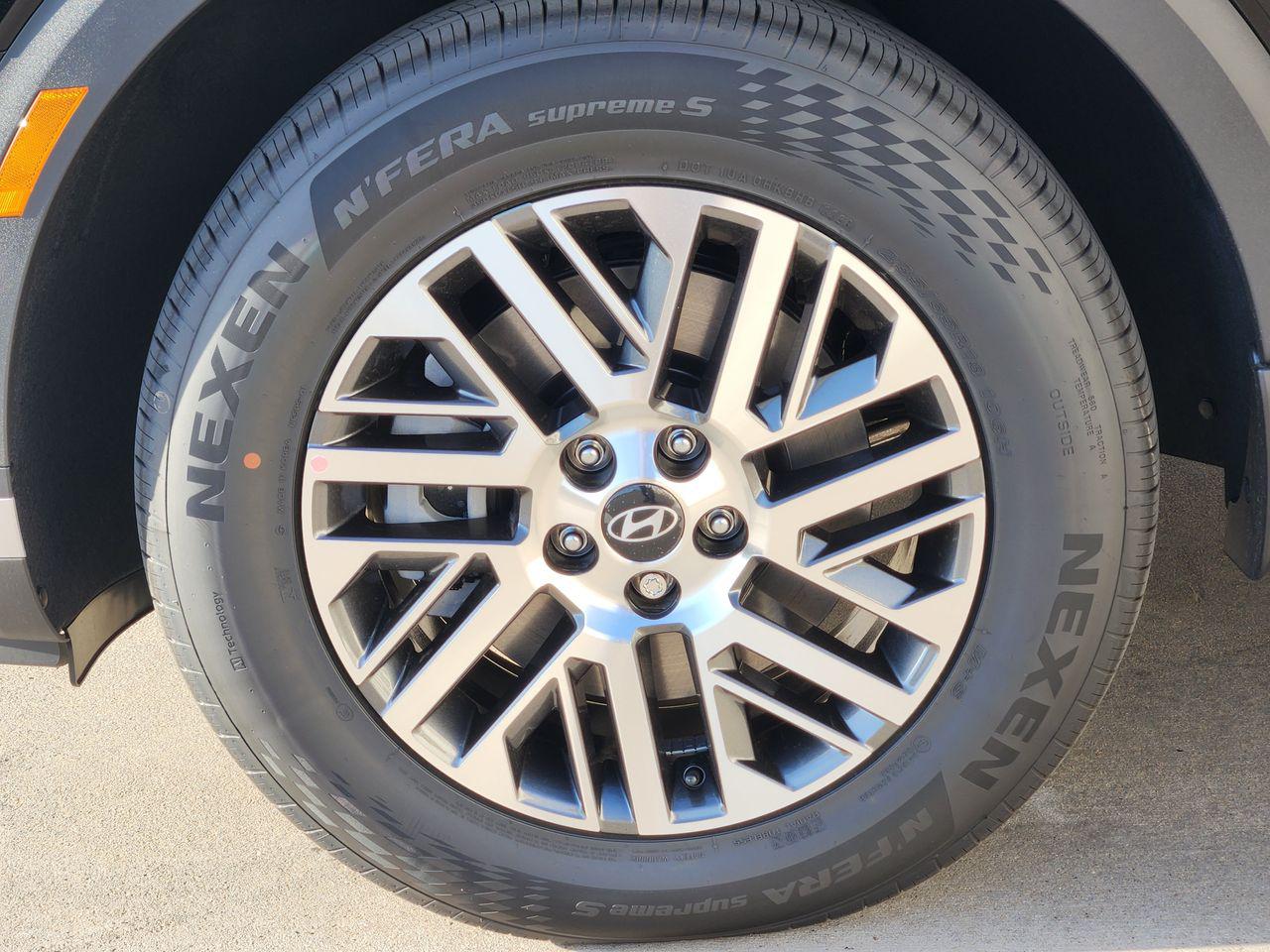 New 2027 Abyss Black Pearl Hyundai SEL FWD image 7