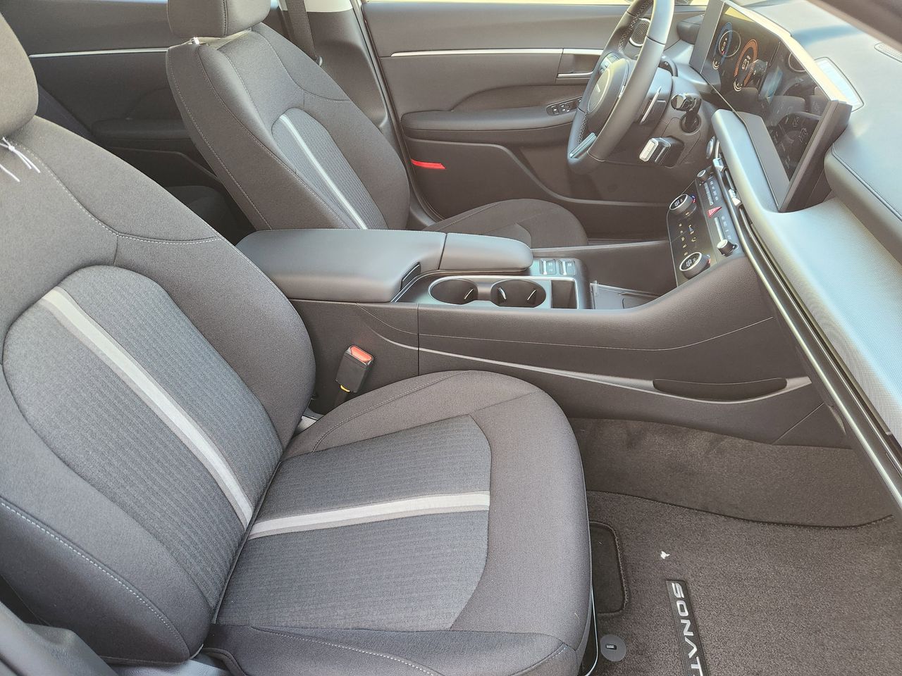 New 2026 T4A Silver Hyundai SEL Sport image 10