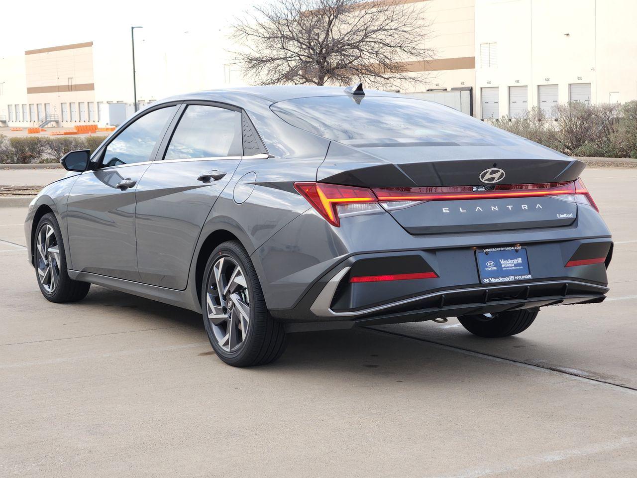 New 2026 PE2 Gray Hyundai Limited image 3