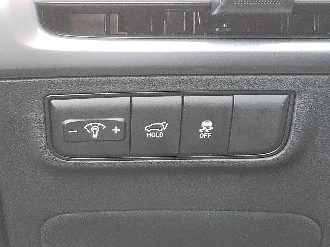 New 2026 Hampton Gray Hyundai SEL FWD image 20