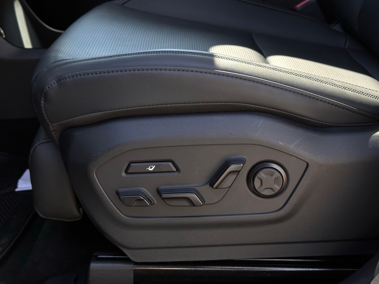 Used 2026 Ultimate Red Hyundai Calligraphy image 26