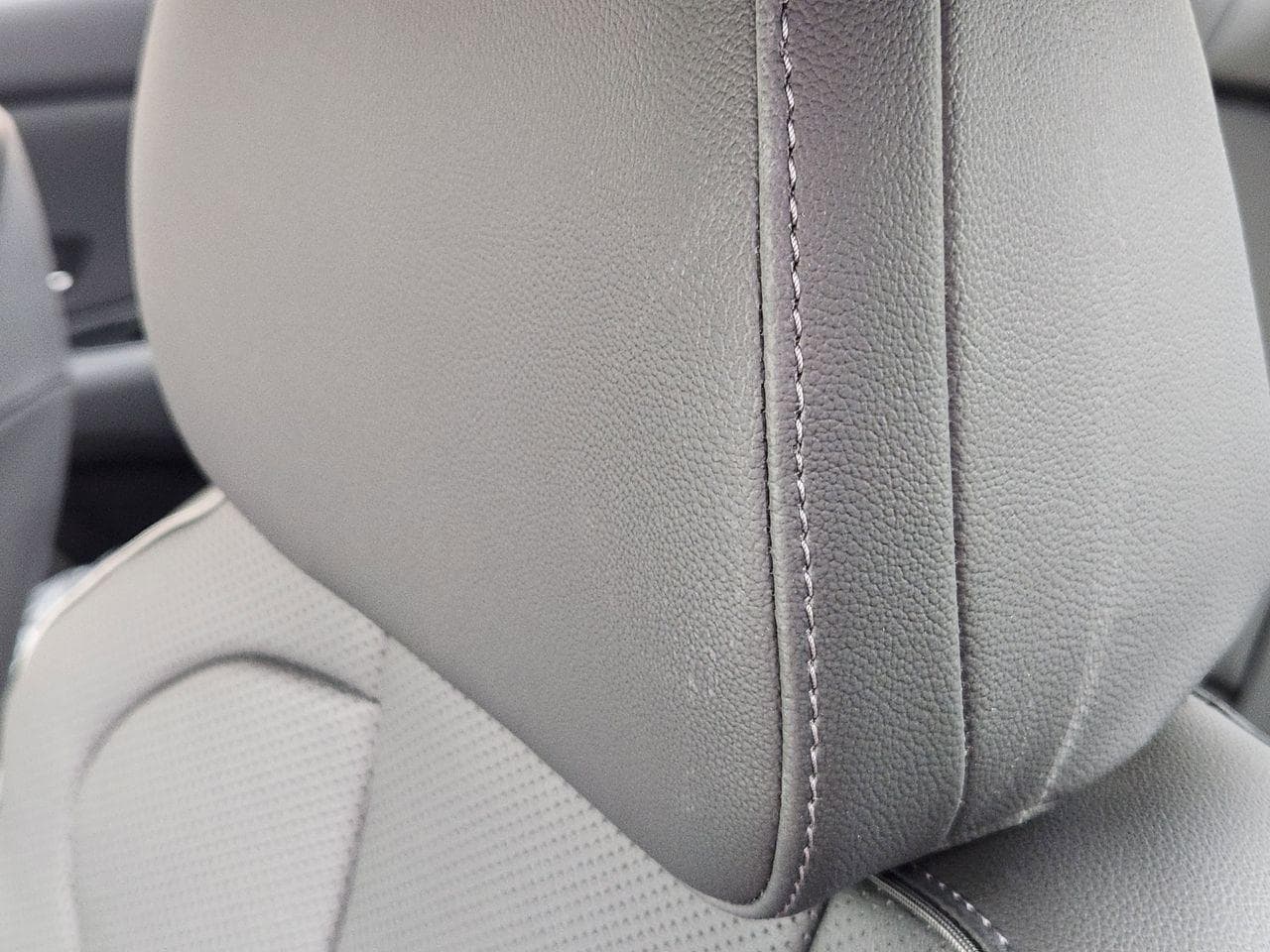 New 2026 M6T Hyundai Limited image 12