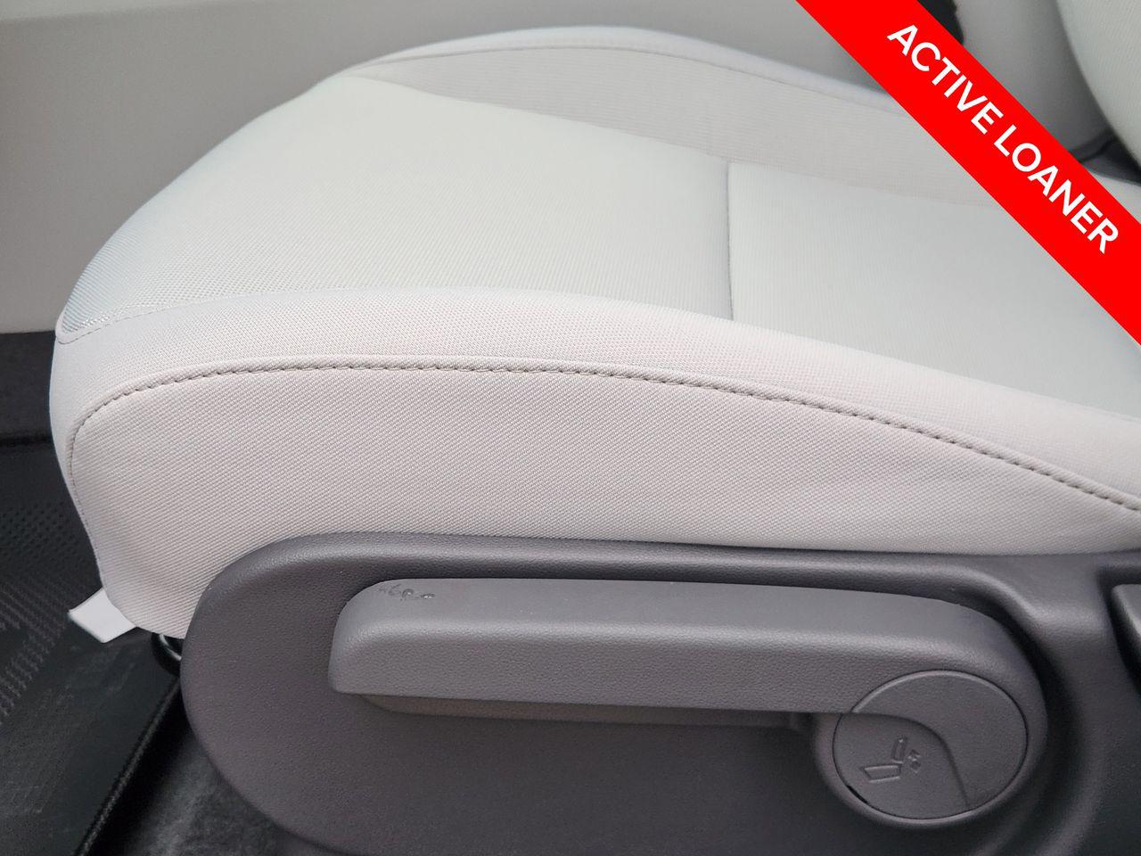 New 2026 TN6 Blue Hyundai SE FWD image 24