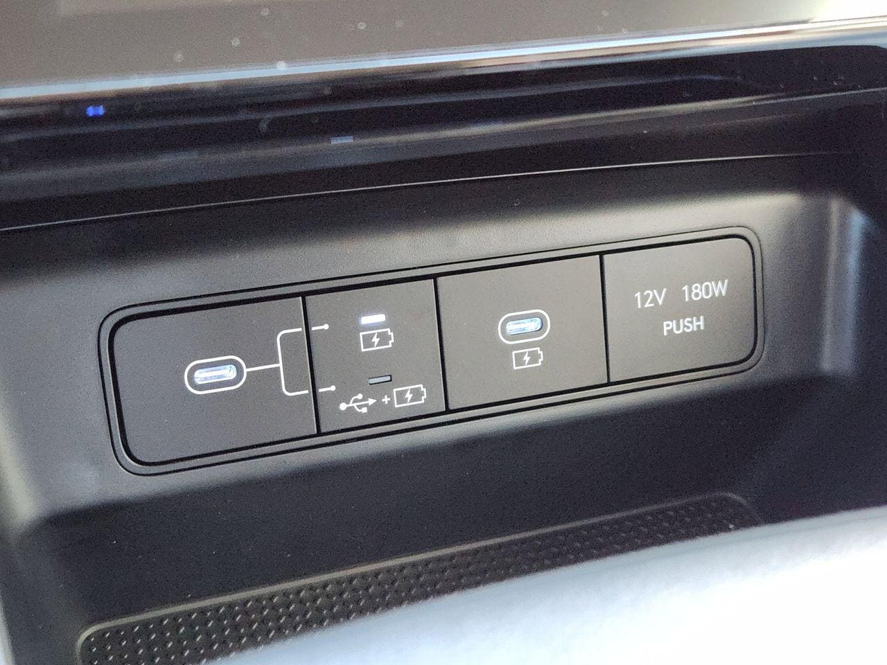 New 2026 Phantom Black Hyundai SEL FWD image 17